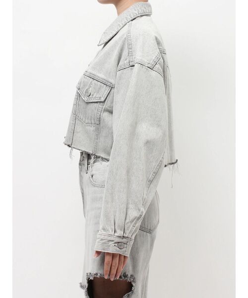 EVRIS（エヴリス）の「ヴィンテージライクカラーデニムブルゾン【セットアップ着用可能】（デニムジャケット・レディース・インディゴブルー/グレー/ブルー・FREE）」の15枚目の写真