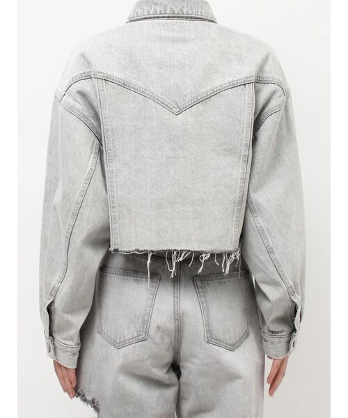 EVRIS（エヴリス）の「ヴィンテージライクカラーデニムブルゾン【セットアップ着用可能】（デニムジャケット・レディース・インディゴブルー/グレー/ブルー・FREE）」の16枚目の写真