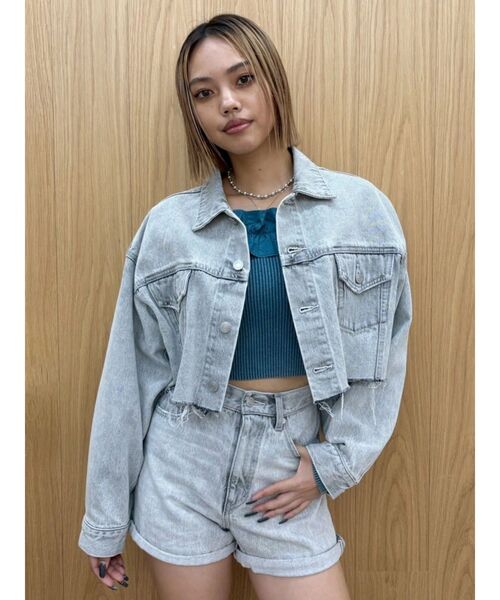 EVRIS(エヴリス)の「ヴィンテージライクカラーデニムブルゾン【セットアップ着用可能】(デニムジャケット・レディース・インディゴブルー/グレー/ブルー・FREE)」の6枚目の写真