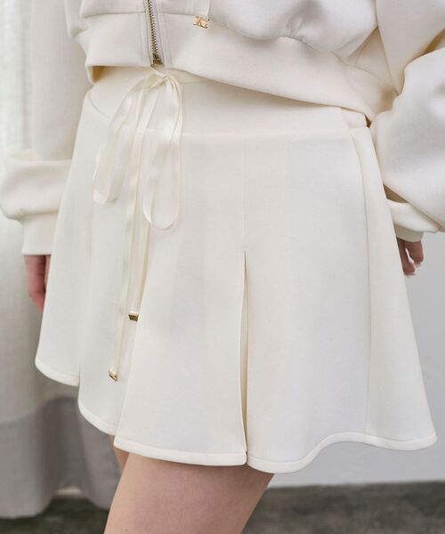 MAJESTIC LEGON（マジェスティックレゴン）の「プリーツラメミニスカパン（スカート・レディース・ブラック/アイボリー/グレー/ピンクベージュ・MEDIUM）」の12枚目の写真