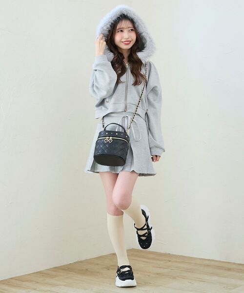 MAJESTIC LEGON（マジェスティックレゴン）の「プリーツラメミニスカパン（スカート・レディース・ブラック/アイボリー/グレー/ピンクベージュ・MEDIUM）」の22枚目の写真