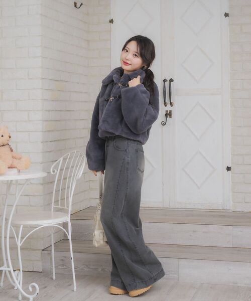 ems excite（エムズエキサイト）の「FファーリボンバックルJK（その他アウター・レディース・チャコールグレー/ナチュラル/ベージュ・FREE）」の22枚目の写真