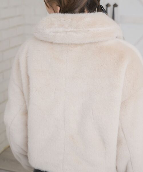 ems excite（エムズエキサイト）の「FファーリボンバックルJK（その他アウター・レディース・チャコールグレー/ナチュラル/ベージュ・FREE）」の10枚目の写真