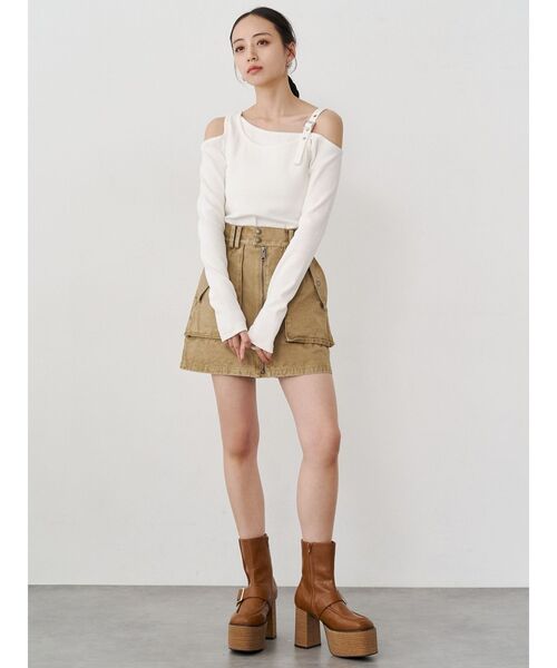 MURUA(ムルーア)の「アシメデザインベルトトップス(ニット/セーター・レディース・ブラック/ホワイト/レッド/その他1・FREE)」の6枚目の写真