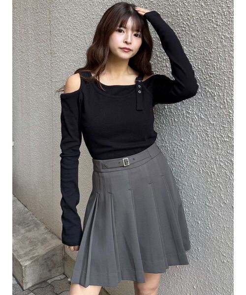 MURUA(ムルーア)の「アシメデザインベルトトップス(ニット/セーター・レディース・ブラック/ホワイト/レッド/その他1・FREE)」の9枚目の写真