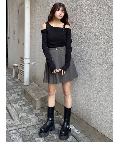 MURUA(ムルーア)の「アシメデザインベルトトップス(ニット/セーター・レディース・ブラック/ホワイト/レッド/その他1・FREE)」の11枚目の写真