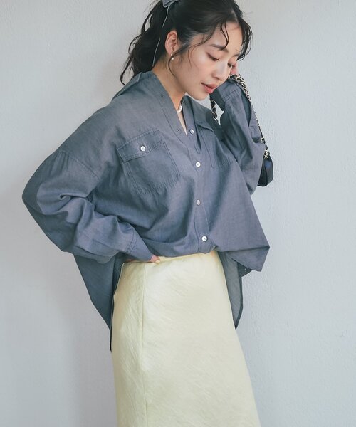 La boutique BonBon（ラブティックボンボン）の「【RISA監修・今すぐお届け！】シアーデニム3WAYシャツ（シャツ/ブラウス・レディース・グレー/ネイビー/サックスブルー・FREE）」の12枚目の写真