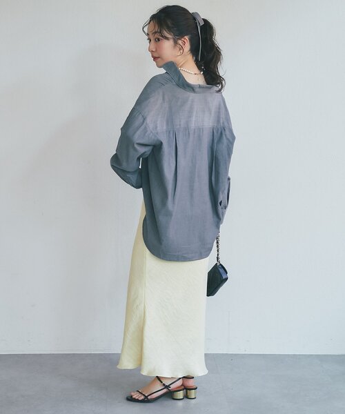 La boutique BonBon（ラブティックボンボン）の「【RISA監修・今すぐお届け！】シアーデニム3WAYシャツ（シャツ/ブラウス・レディース・グレー/ネイビー/サックスブルー・FREE）」の17枚目の写真