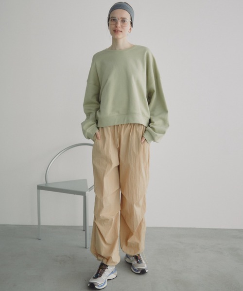 Auntie Rosa Holiday（アンティローザホリデー）の「クロップドスウェットプルオーバー（スウェット・レディース・グリーン/ホワイト/グレー・FREE）」の19枚目の写真