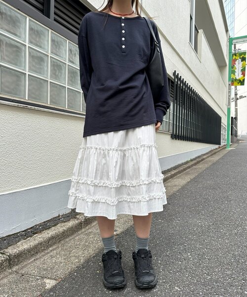 DISCOAT（ディスコート）の「【umm.】ティアードミドルスカート（スカート・レディース・ブラック/ネイビー/オフホワイト・FREE）」の7枚目の写真