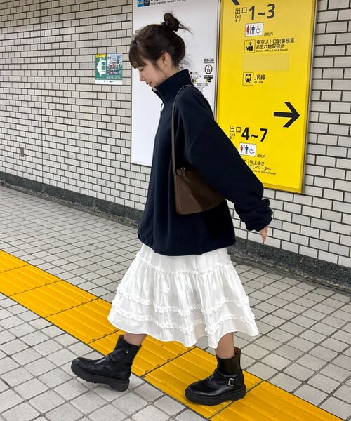 DISCOAT（ディスコート）の「【umm.】ティアードミドルスカート（スカート・レディース・ブラック/ネイビー/オフホワイト・FREE）」の16枚目の写真