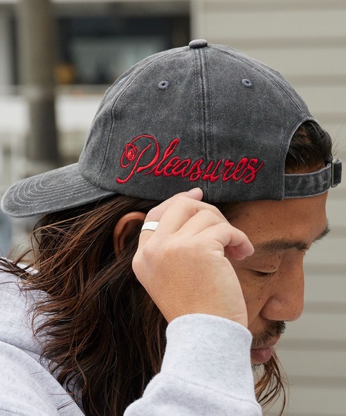PLEASURES(プレジャー)の「PLEASURES/プレジャーズ SCRAWL POLO CAP ウォッシュ加工 6Pデニムキャップ 2026年春夏(キャップ・メンズ・ブラック・FREE)」の17枚目の写真