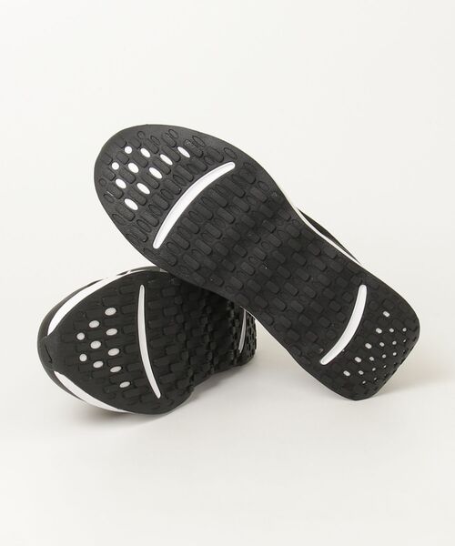 NIKE(ナイキ)の「ナイキ NIKE ナイキ ウィメンズ プロミナ(スニーカー・レディース・ブラック・23.0cm/23.5cm/24.0cm/24.5cm/25.0cm/25.5cm/26.0cm)」の3枚目の写真