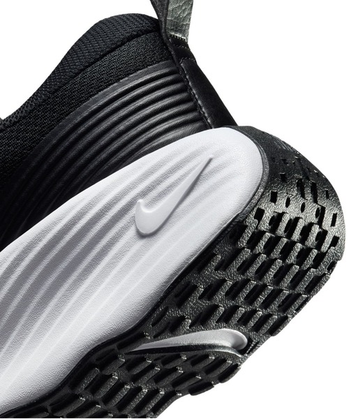 NIKE(ナイキ)の「ナイキ NIKE ナイキ ウィメンズ プロミナ(スニーカー・レディース・ブラック・23.0cm/23.5cm/24.0cm/24.5cm/25.0cm/25.5cm/26.0cm)」の10枚目の写真