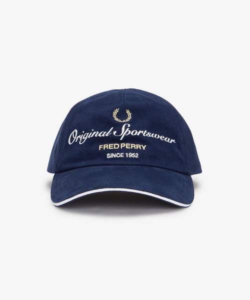 FRED PERRY(フレッドペリー)の「Branded Microfibre Piped Cap/ロゴマイクロファイバーピケキャップ(キャップ・メンズ・ダークブルー・ONE SIZE)」の4枚目の写真