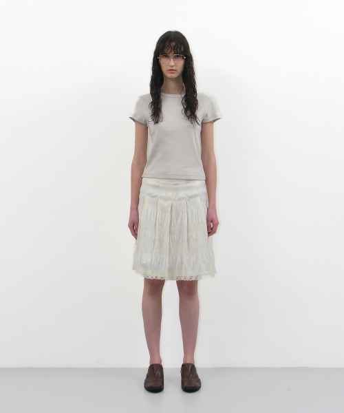 PARTIMENTO WOMEN(パルティメントウィメン)の「レースパンチング90sショートスリーブTシャツ_ベージュ(Tシャツ/カットソー・レディース・その他・ONE SIZE)」の2枚目の写真