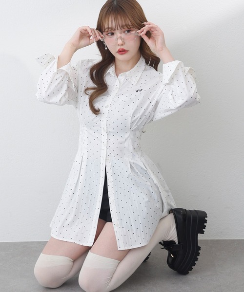 one after another NICE CLAUP(ワンアフターアナザーナイスクラップ)の「【サイズ調整できる◎】バックレースアップシャツワンピース(シャツワンピース・レディース・ブルー系その他/ドット/ベージュ系その他/グレー系その他・FREE)」の4枚目の写真