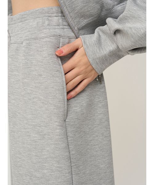SNIDEL（スナイデル）の「ボンディングロングパンツ（スウェットパンツ・レディース・ライトブルー/グレー/ホワイト・1/0）」の9枚目の写真