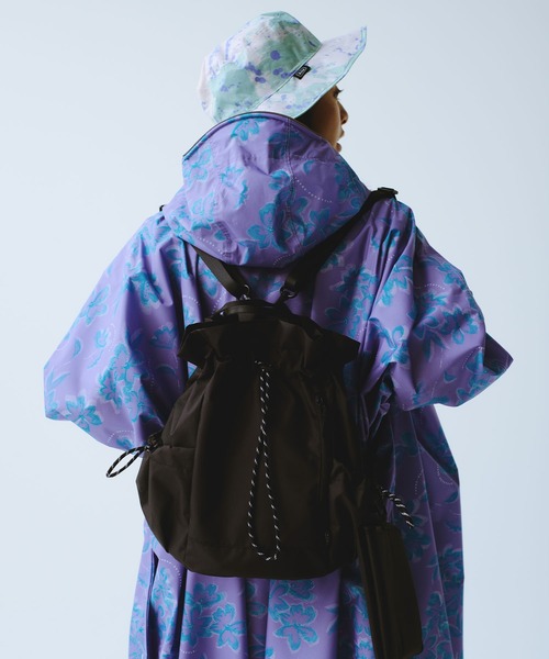 KiU（キウ）の「マルチウェイ 3WAYドローストリング リュック＆トート＆ショルダーバッグ(11L)（バックパック/リュック・レディース・アニマル/ブラック/ベージュ系その他/ブルー系その他・FREE）」の17枚目の写真