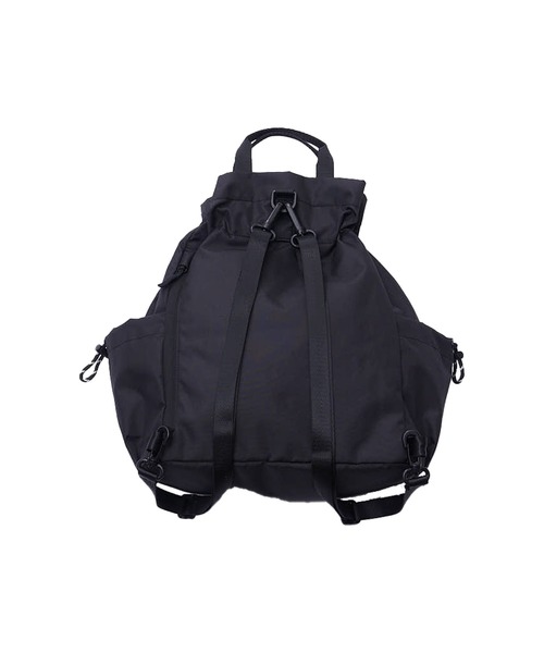 KiU（キウ）の「マルチウェイ 3WAYドローストリング リュック＆トート＆ショルダーバッグ(11L)（バックパック/リュック・レディース・アニマル/ブラック/ベージュ系その他/ブルー系その他・FREE）」の11枚目の写真