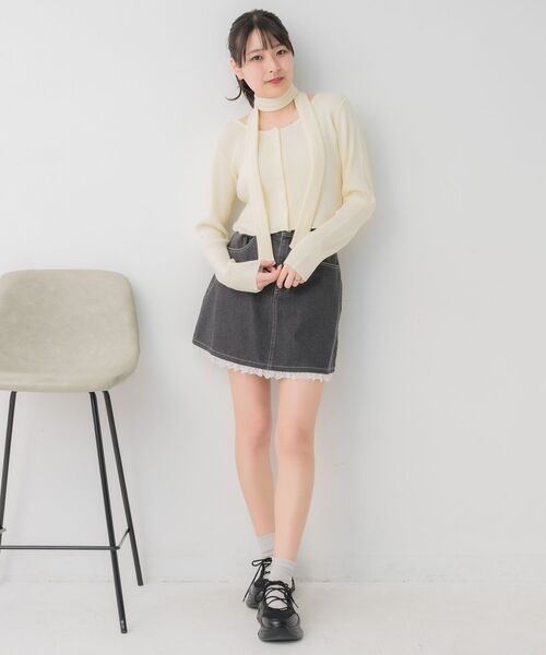 ems excite（エムズエキサイト）の「裾レースデニムミニSK（スカート・レディース・ブルー/ブラック・SMALL/MEDIUM）」の16枚目の写真