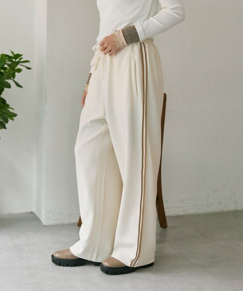 ear PAPILLONNER(イアパピヨネ)の「ダブルラインパンツ【SUM1 STYLE】(その他パンツ・レディース・アイボリー/ブラック・FREE)」の4枚目の写真