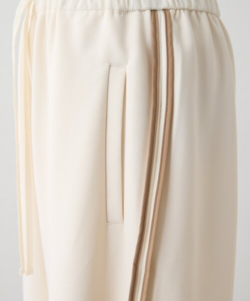 ear PAPILLONNER(イアパピヨネ)の「ダブルラインパンツ【SUM1 STYLE】(その他パンツ・レディース・アイボリー/ブラック・FREE)」の20枚目の写真