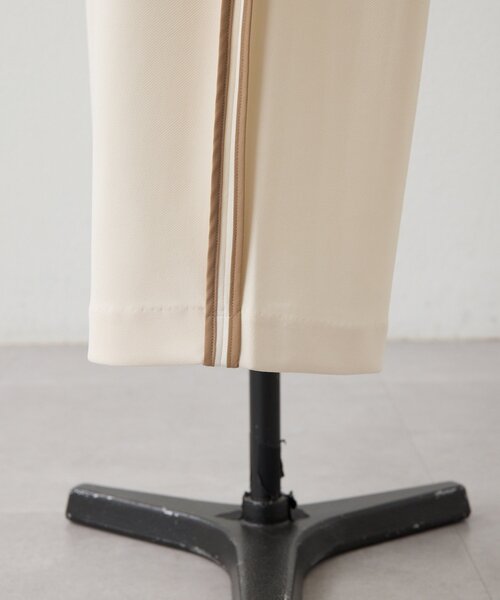 ear PAPILLONNER(イアパピヨネ)の「ダブルラインパンツ【SUM1 STYLE】(その他パンツ・レディース・アイボリー/ブラック・FREE)」の22枚目の写真