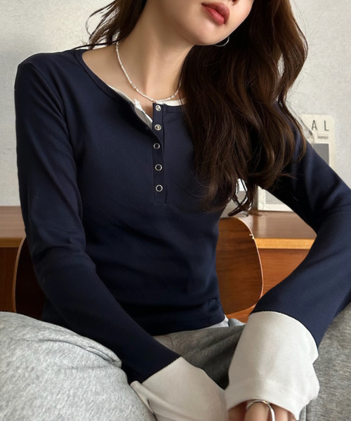 Eclat one(エクラワン)の「【Eclat one】フェイクレイヤード ヘンリーネック カットソー(Tシャツ/カットソー・レディース・グレー/ブラック/ネイビー・FREE)」の1枚目の写真
