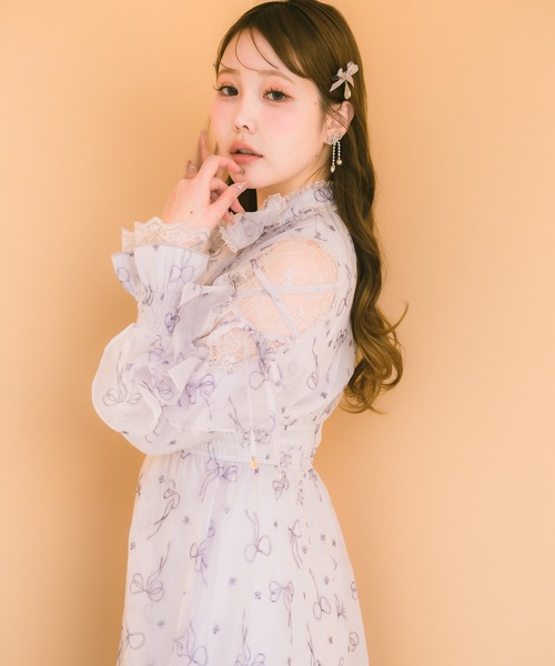 couture BY ROJITA(クチュールバイロジータ)の「リボン柄シアーロングワンピース(ワンピース・レディース・ブルー/ホワイト/ピンク・FREE)」の11枚目の写真
