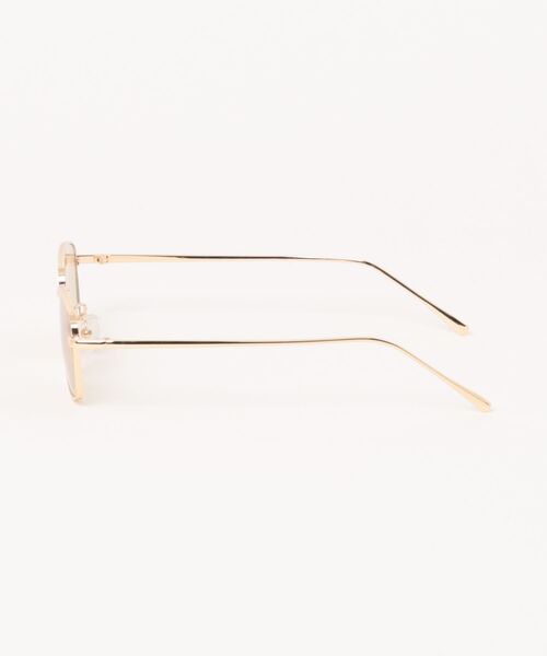 Revo.(レボ)の「SQUARE COLOR LENS SUNGLASSES / メタルフレーム スクエアシェイプ サングラス カラーレンズ クリアレンズ(サングラス・レディース・ライトベージュ/シルバー/ライトグレー/ゴールド・FREE)」の6枚目の写真