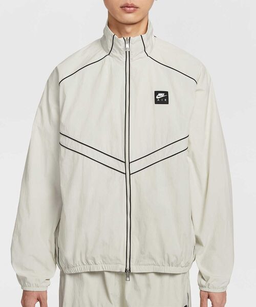 NIKE（ナイキ）の「ナイキ エア メンズ ウィンドランナー トラックジャケット / Nike Air Men's Windrunner Track Jacket IF1289-072 Light Bone（ナイロンジャケット・メンズ・オフホワイト・2XL/XL/S/M/L）」の5枚目の写真