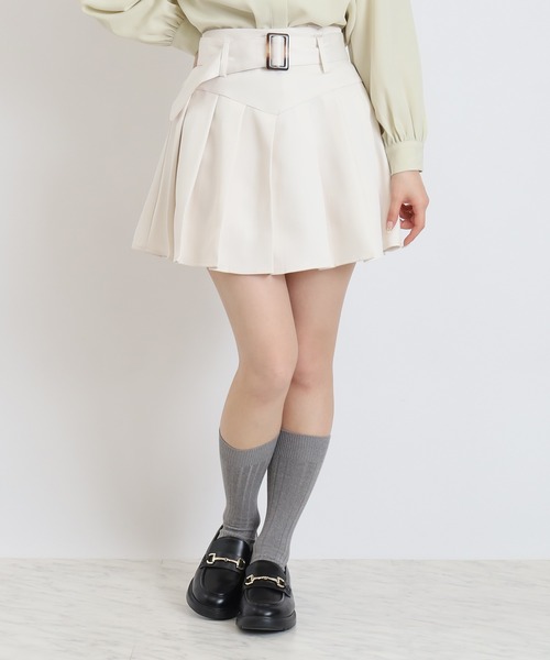 ASTORIA ODIER（アストリアオディール）の「切替プリーツスカパン（その他パンツ・レディース・ベージュ/アイボリー/ブラック・MEDIUM）」の18枚目の写真