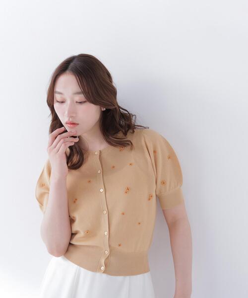 NATURAL BEAUTY BASIC(ナチュラルビューティーベーシック)の「◇フラワービーズカーディガン(カーディガン/ボレロ・レディース・ホワイト系その他/ベージュ系その他/ブラック系その他・FREE)」の3枚目の写真