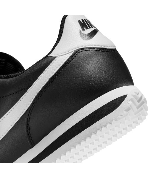 NIKE（ナイキ）の「NIKE Cortez Leather（ナイキ コルテッツ レザー）（スニーカー・メンズ・ブラック系・26cm/26.5cm/27cm/27.5cm/28cm/28.5cm/29cm）」の3枚目の写真