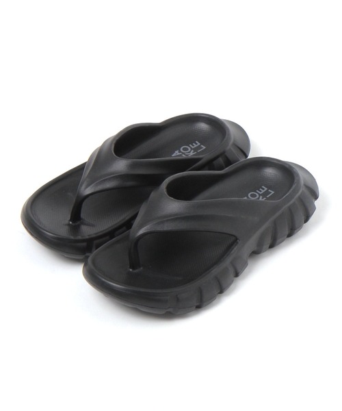 LAKOLE（ラコレ）の「EVAボリュームトングサンダル / 638642（サンダル・メンズ・ブラック・MEDIUM/LARGE）」の3枚目の写真