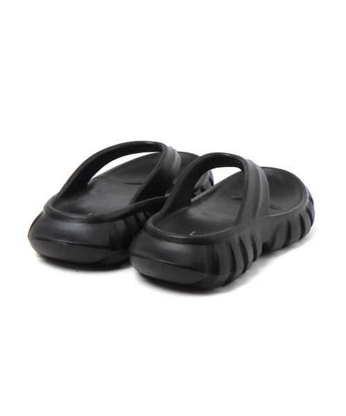 LAKOLE（ラコレ）の「EVAボリュームトングサンダル / 638642（サンダル・メンズ・ブラック・MEDIUM/LARGE）」の6枚目の写真