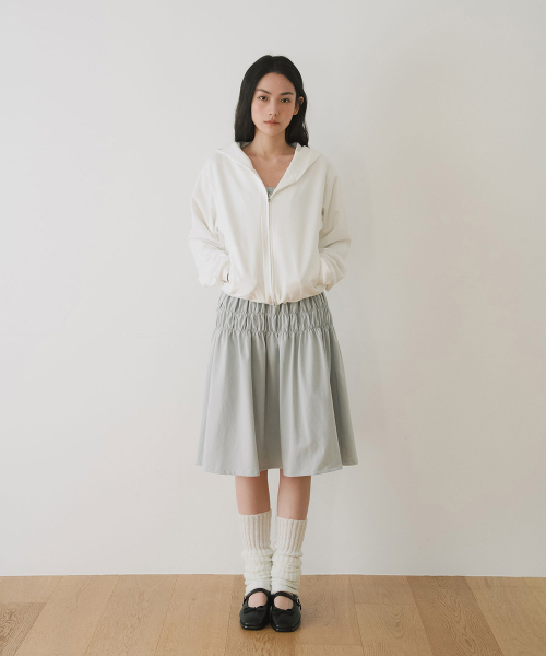 YEARNING(イヤニング)の「REGULAR JERSEY HOODIE ZIP-UP, IVORY(パーカー・レディース・その他・FREE)」の5枚目の写真