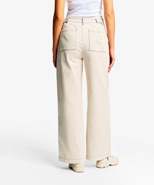 AIGLE（エーグル）の「ライトツイル セーラーパンツ ワイドストレートパンツ（その他パンツ・レディース・ホワイト・40/36/38/35）」の4枚目の写真