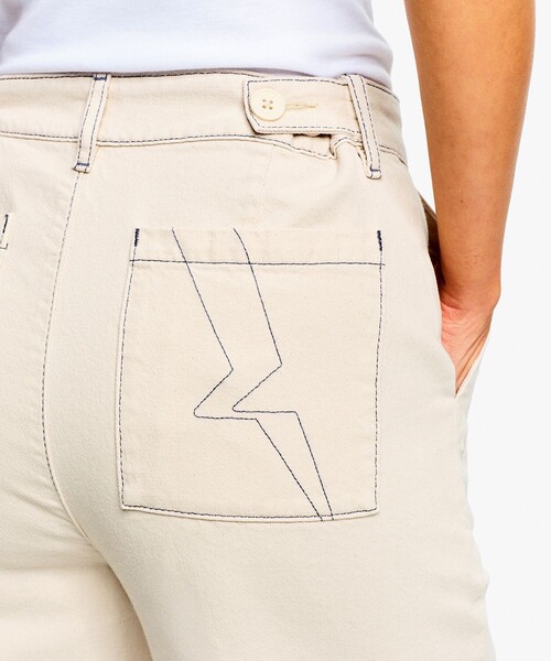 AIGLE（エーグル）の「ライトツイル セーラーパンツ ワイドストレートパンツ（その他パンツ・レディース・ホワイト・40/36/38/35）」の3枚目の写真