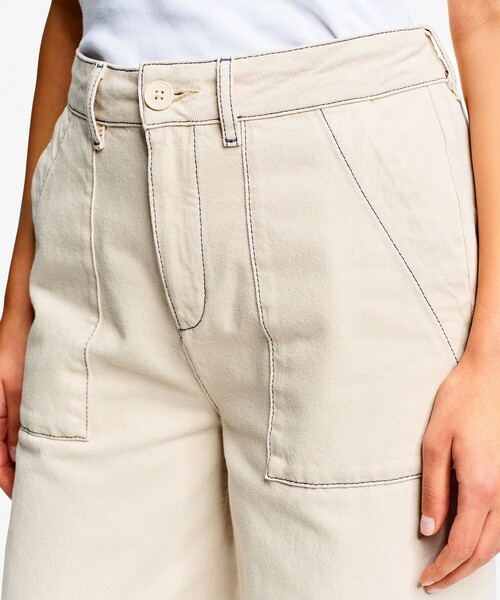 AIGLE（エーグル）の「ライトツイル セーラーパンツ ワイドストレートパンツ（その他パンツ・レディース・ホワイト・40/36/38/35）」の2枚目の写真