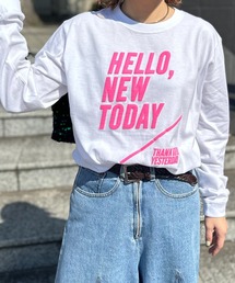 mi via loca（ミヴィアロカ）の「【United Athle】HELLO, NEW TODAY 発泡プリントロゴロンT（Tシャツ/カットソー）」