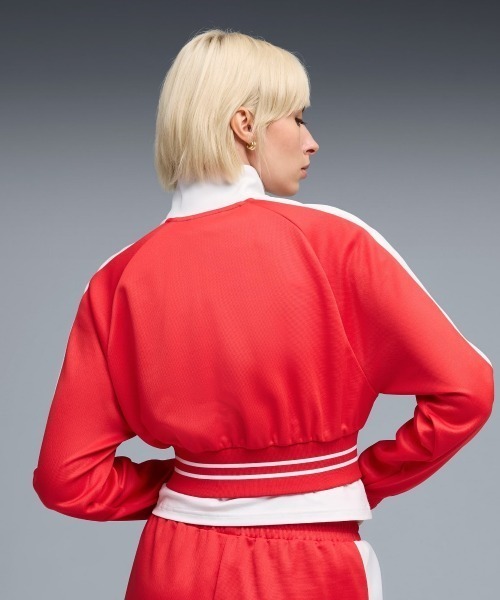 PUMA(プーマ)の「PUMA T7 PIQUE RELAXED CROPPED TRACK JACKET(プーマ T7 ピケ リラックスド クロップド トラックジャケット)(ジャージ・レディース・レッド系/ブラック系・SMALL/MEDIUM/LARGE)」の6枚目の写真