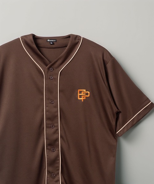 BAYBLO（ベイブロ）の「(SA) ロゴ 刺繍 半袖 ベースボールシャツ（シャツ/ブラウス・メンズ・ブラック/ブラウン/グレー/ネイビー・M/LL/L）」の3枚目の写真