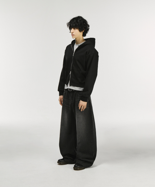SIGNATURE（シグネチャ）の「カーブドウォッシュデニムパンツ[ブラック]（デニムパンツ・レディース・その他・SMALL/MEDIUM/LARGE/X-LARGE）」の8枚目の写真