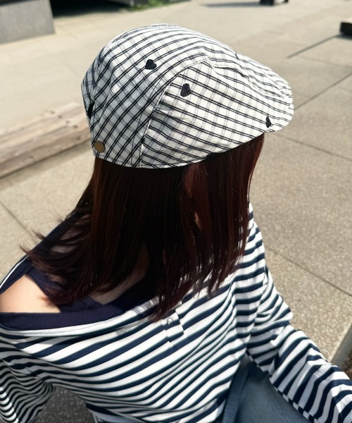 HALEY PESCA(ヘーリーペスカ)の「HALEY PESCA/ハートデザインギンガムチェックハンチング帽(ハンチング/ベレー帽・レディース・ブルー/ブラック/ピンク・FREE)」の4枚目の写真