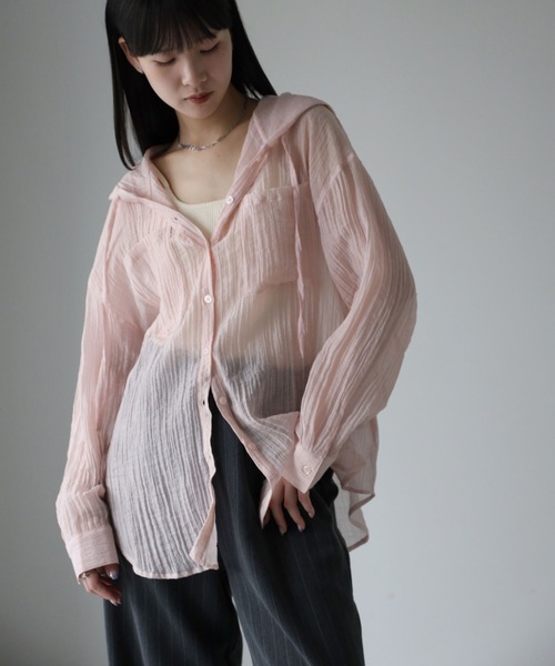 YENNA(イェンナ)の「フードシアーシャツ(シャツ/ブラウス・レディース・ピンク/イエロー/ホワイト/ブラック・FREE)」の4枚目の写真