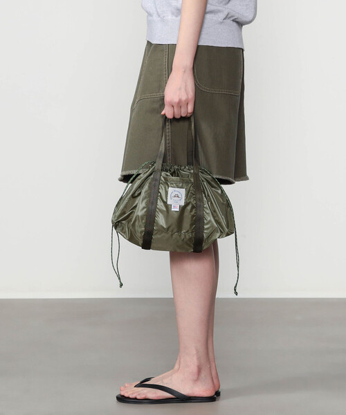 Epperson Mountaineering(エパーソンマウンテニアリング)の「Epperson Mountaineering | ランチバッグ S OLIVE UNISEX(トートバッグ・レディース・オリーブ・ONE)」の3枚目の写真