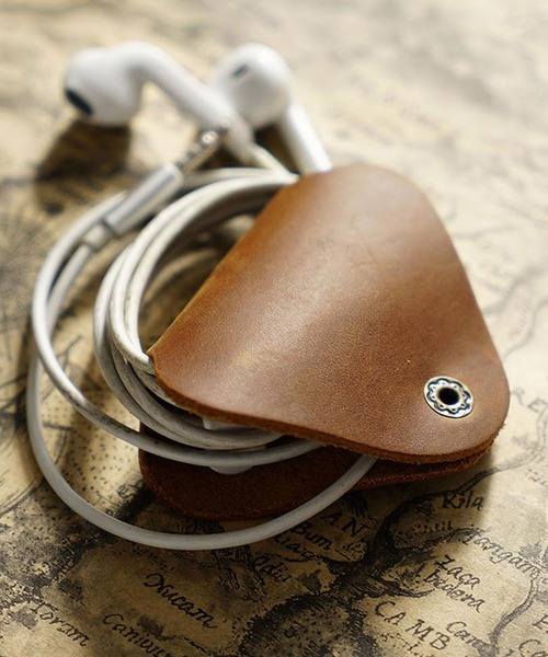 Port(ポート)の「スナップボタン式 レザー コード クリップ(ヘッドフォン/イヤホン・メンズ・バーガンディー/ブラウン/パープル/ダークグリーン/ブラック・FREE)」の10枚目の写真