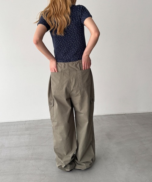 CANAL JEAN(キャナルジーン)の「COIN コットンカーゴイージーパンツ(その他パンツ・レディース・アイボリー/カーキ/チャコールグレー・ONE SIZE)」の5枚目の写真